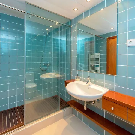 Triplex Seaview