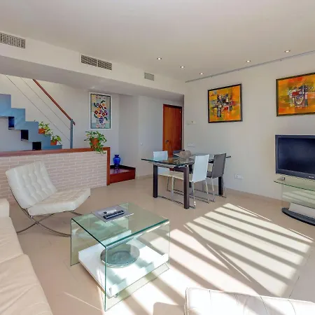 Triplex Seaview * Cunit